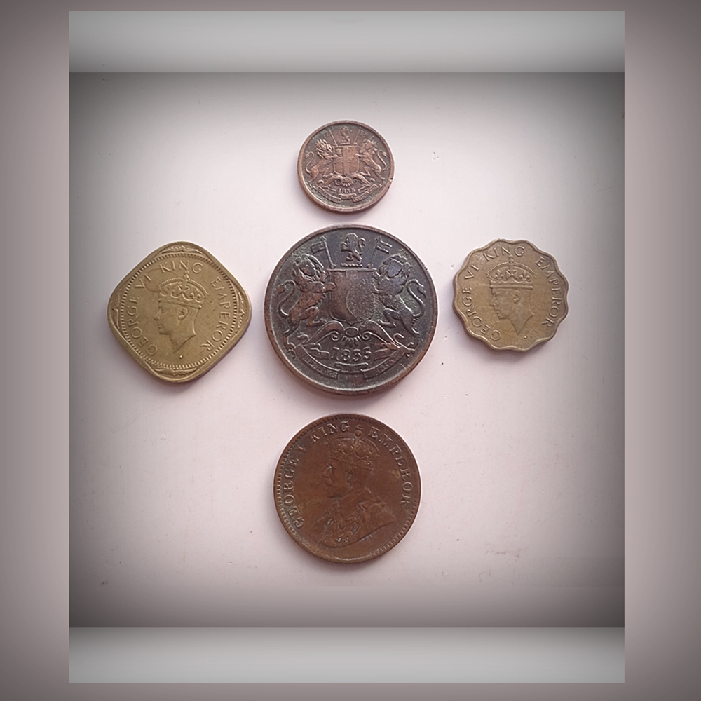 1835 1/12 Anna & 1/2 Anna 1943 1 Anna & 2 Annas 1930 1/4 Anna East India King George V & VI - 5 Coins