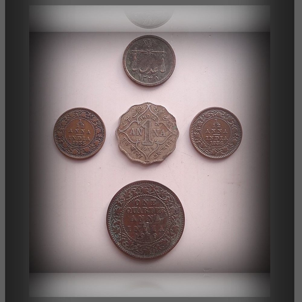 1934 1935 1/12 Anna 1919 1/4 Anna & 1 Anna & East India Company 1 Pie Coin - 5 Coins