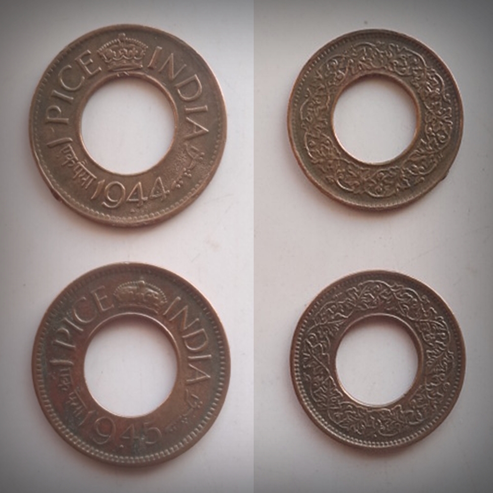 1944 1945 1 PICE 2 COINS Worth