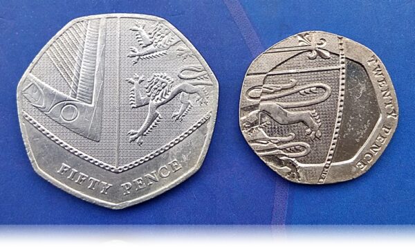 UK 50 & 20 pence combo Royal shield series - Worth Buy - Image 3